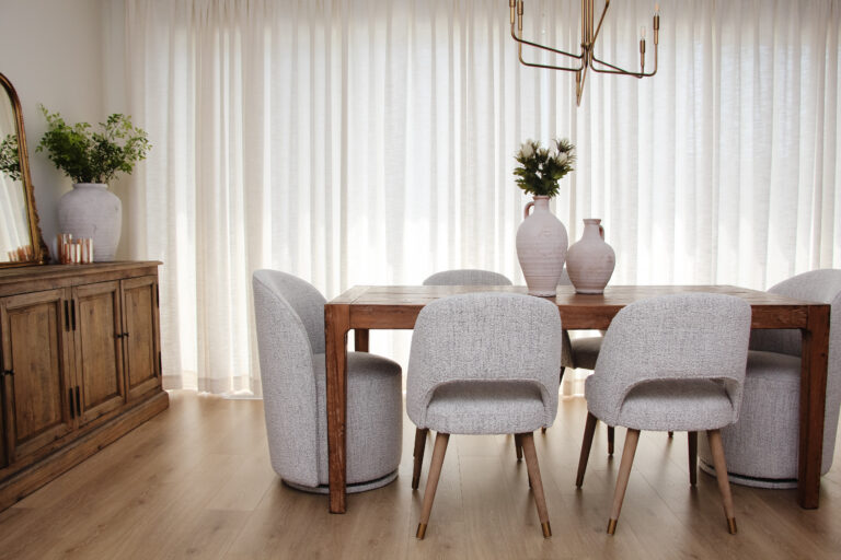 Minimalist Modern Dining Room